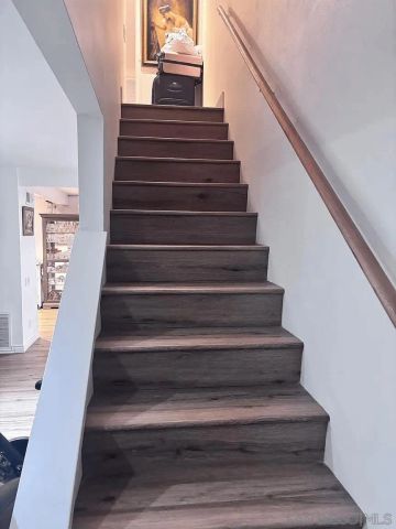 8273 Via Mallorca, La Jolla, CA 92037