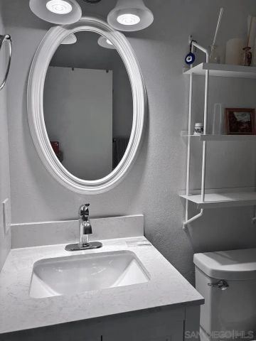 8273 Via Mallorca, La Jolla, CA 92037