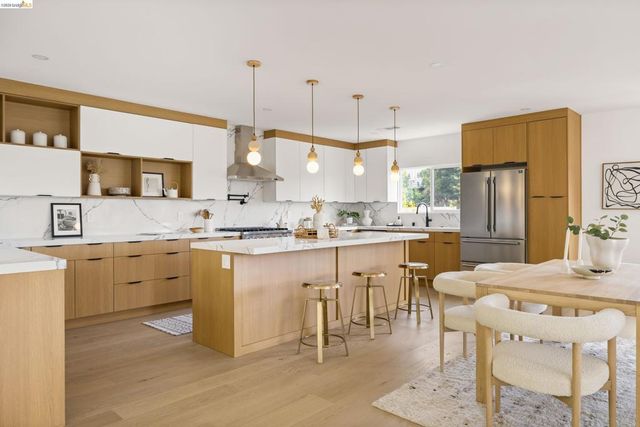 799 Santa Ray Ave, Oakland, CA 94610