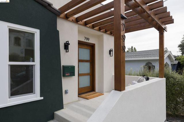 799 Santa Ray Ave, Oakland, CA 94610