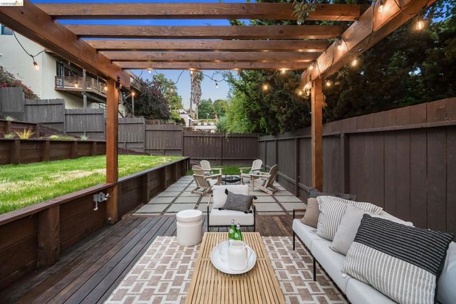 799 Santa Ray Ave, Oakland, CA 94610