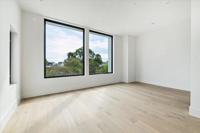1524 Welch Street, Houston, TX 77006
