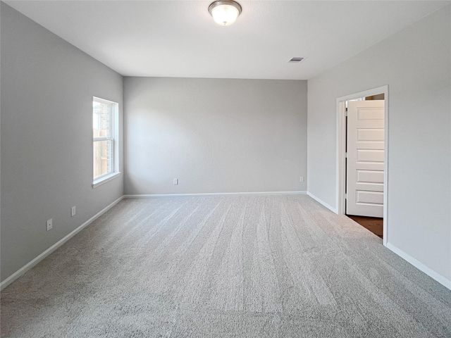 1982 S Riverside Circle, Dayton, TX 77535