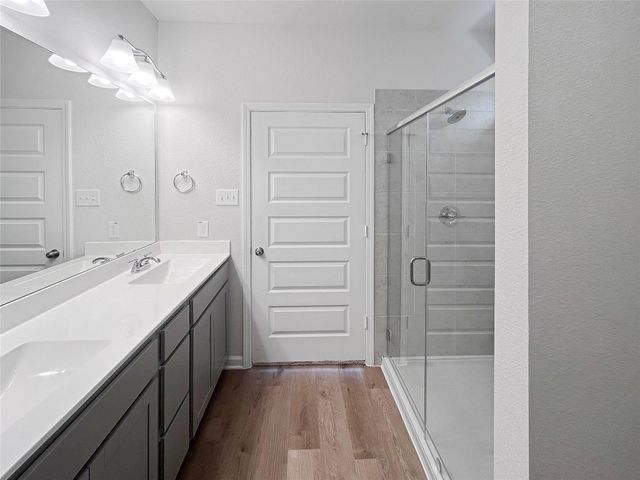 1982 S Riverside Circle, Dayton, TX 77535