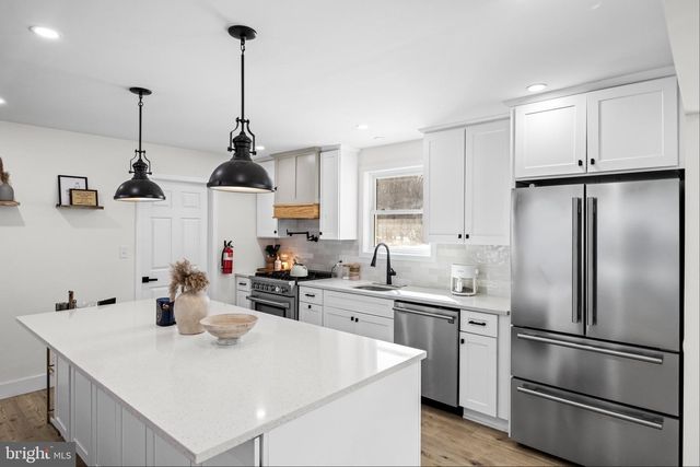 235 E PITTSFIELD ST, Pennsville, NJ 08070