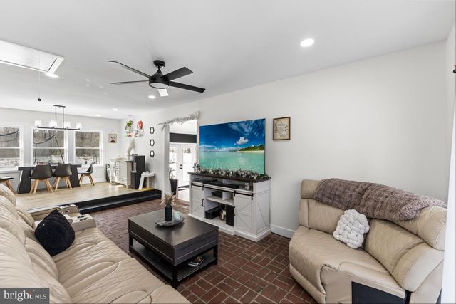 235 E PITTSFIELD ST, Pennsville, NJ 08070