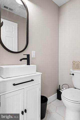 235 E PITTSFIELD ST, Pennsville, NJ 08070