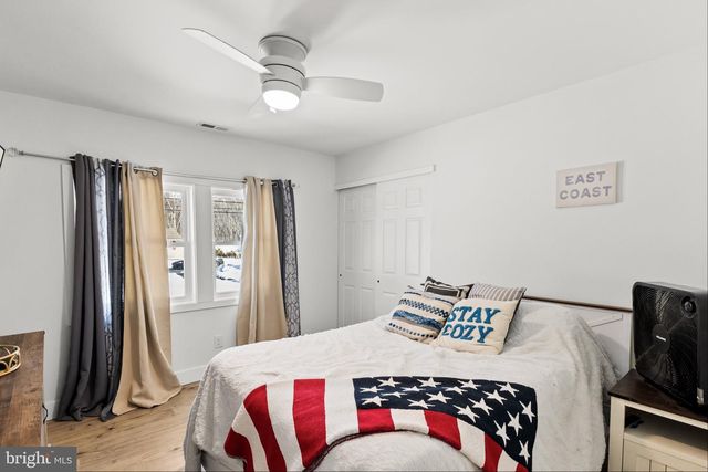 235 E PITTSFIELD ST, Pennsville, NJ 08070