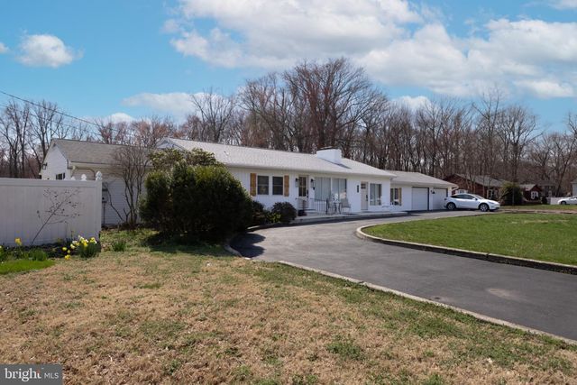 235 E PITTSFIELD ST, Pennsville, NJ 08070
