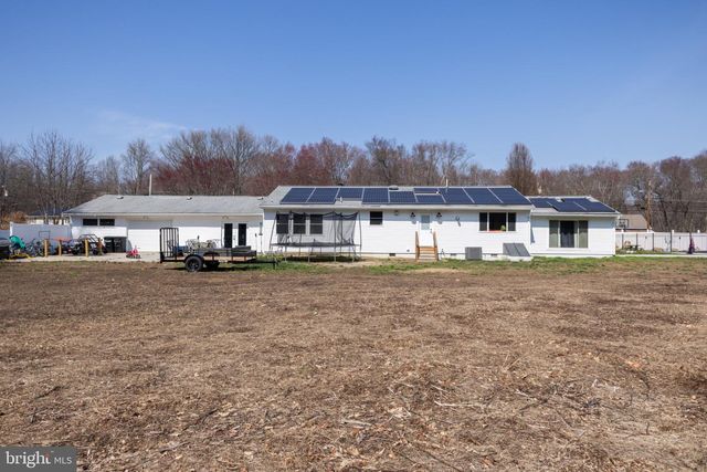 235 E PITTSFIELD ST, Pennsville, NJ 08070