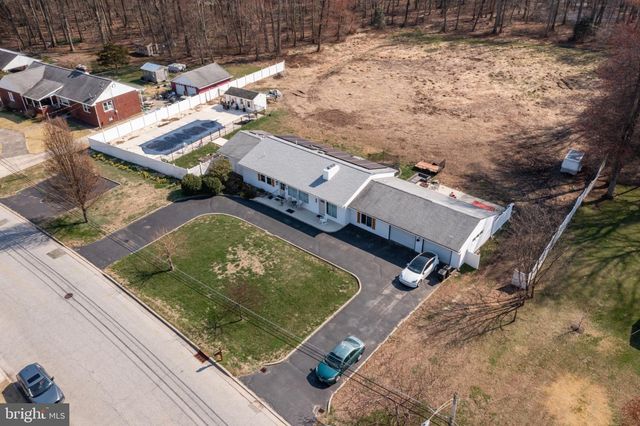 235 E PITTSFIELD ST, Pennsville, NJ 08070
