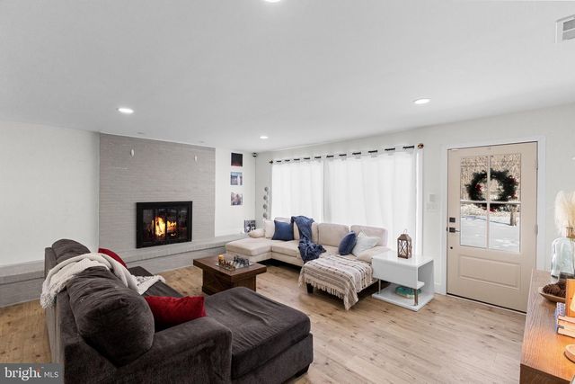 235 E PITTSFIELD ST, Pennsville, NJ 08070