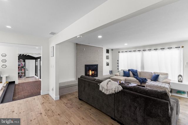 235 E PITTSFIELD ST, Pennsville, NJ 08070