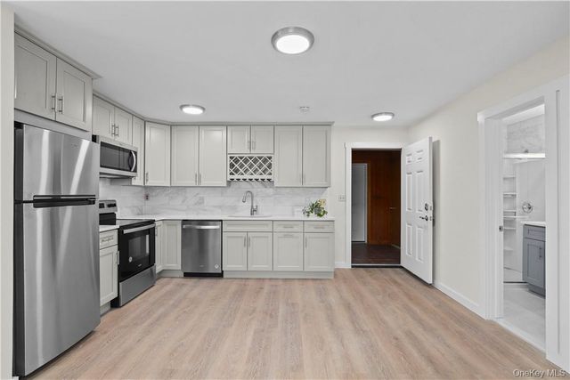 174 East Lake Boulevard R2, Mahopac, NY 10541