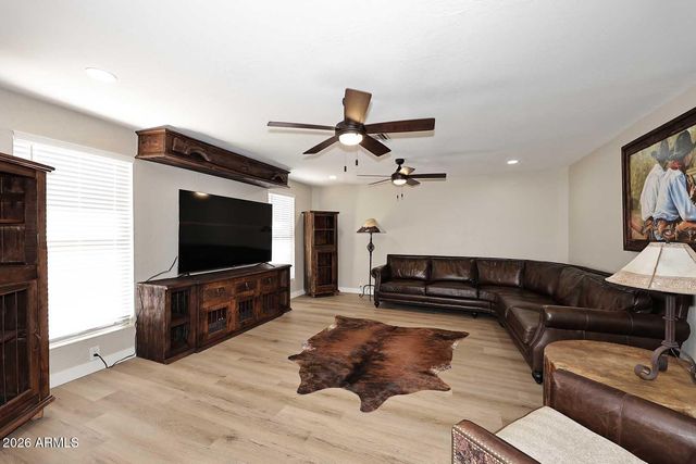 27435 N 42ND Street, Cave Creek, AZ 85331