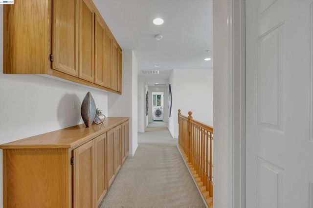 281 W Country Club Dr, Brentwood, CA 94513