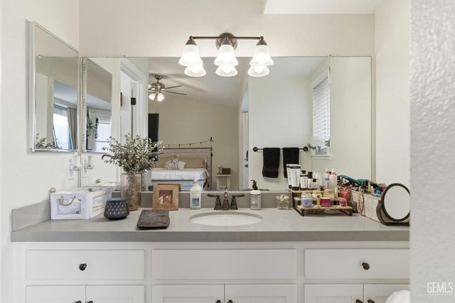 21461 Silver Drive, Tehachapi, CA 93561