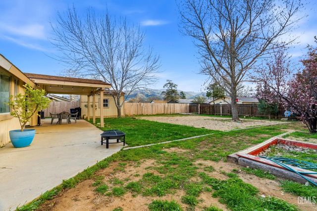 21461 Silver Drive, Tehachapi, CA 93561