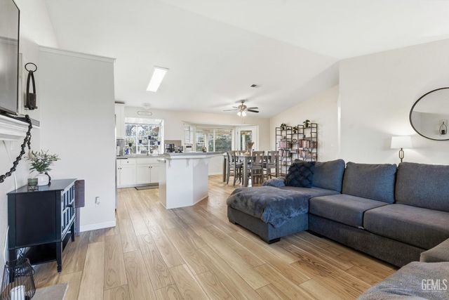 21461 Silver Drive, Tehachapi, CA 93561