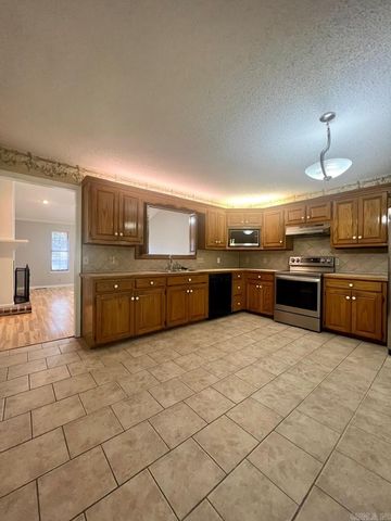 1918 Doris Drive, Benton, AR 72019