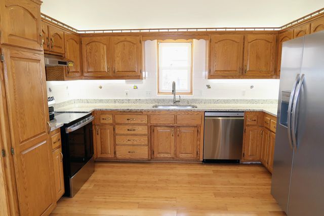 5508 91st Crescent N, Brooklyn Park, MN 55443