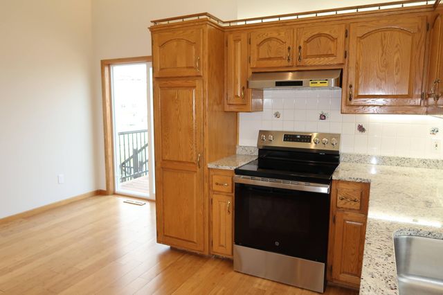 5508 91st Crescent N, Brooklyn Park, MN 55443