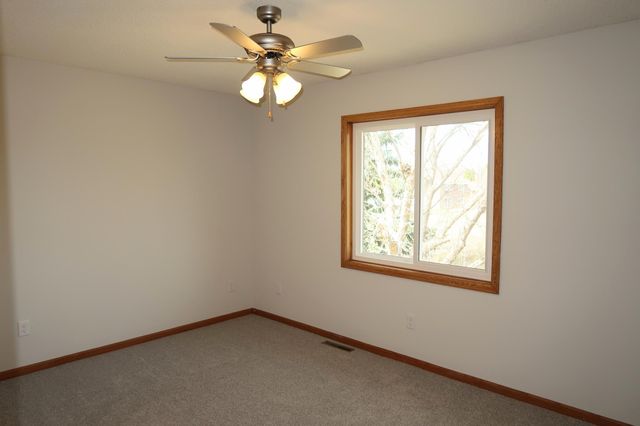 5508 91st Crescent N, Brooklyn Park, MN 55443