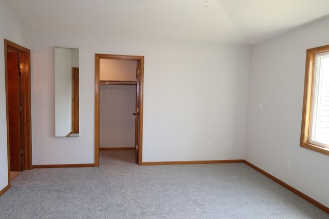 5508 91st Crescent N, Brooklyn Park, MN 55443