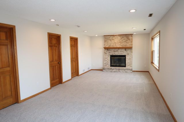 5508 91st Crescent N, Brooklyn Park, MN 55443