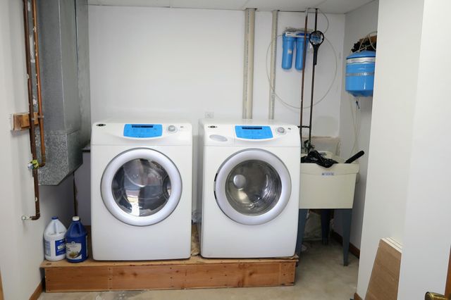 5508 91st Crescent N, Brooklyn Park, MN 55443