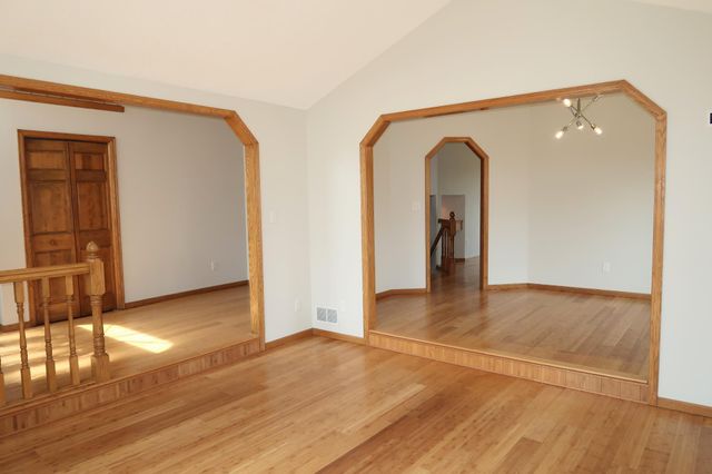 5508 91st Crescent N, Brooklyn Park, MN 55443