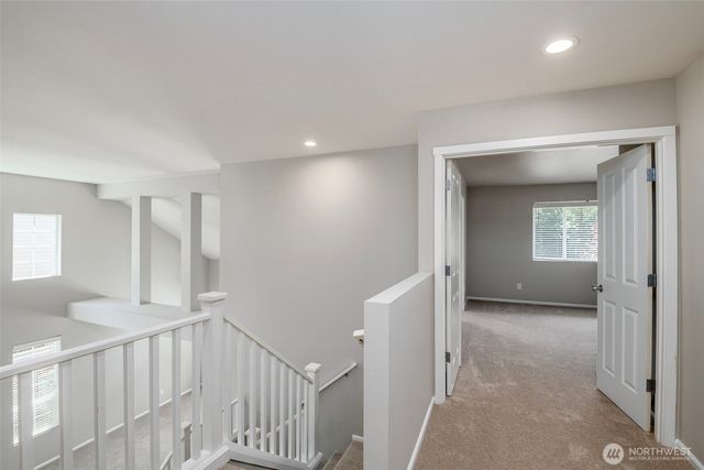 28011 Maple Ridge Way SE, Maple Valley, WA 98038