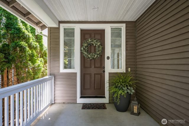 28011 Maple Ridge Way SE, Maple Valley, WA 98038