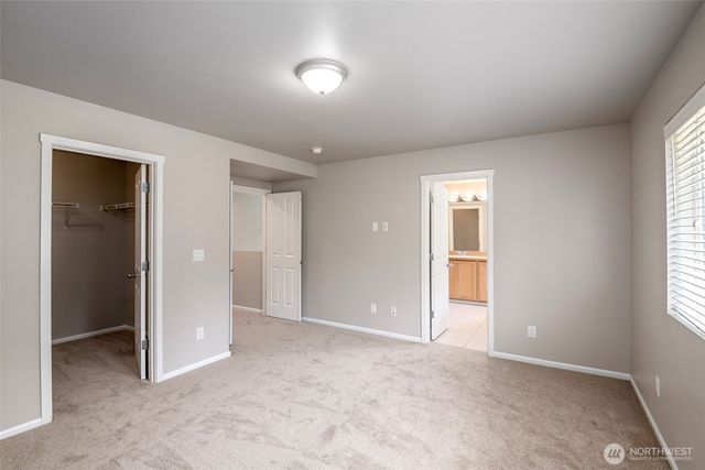 28011 Maple Ridge Way SE, Maple Valley, WA 98038