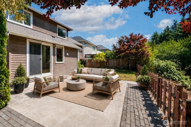 28011 Maple Ridge Way SE, Maple Valley, WA 98038