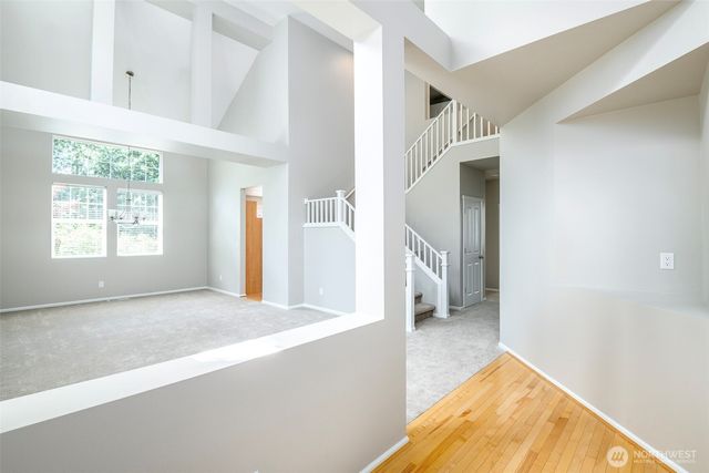 28011 Maple Ridge Way SE, Maple Valley, WA 98038
