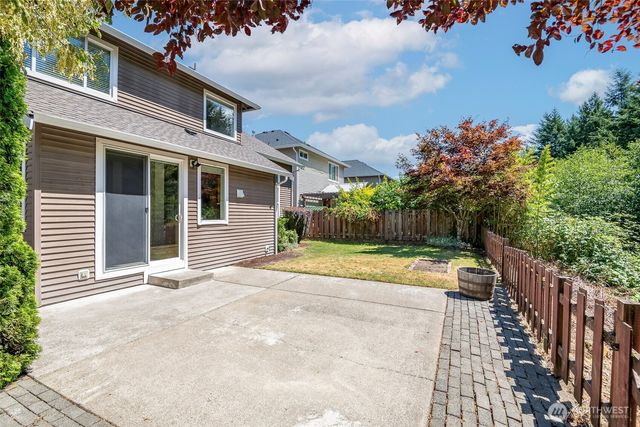28011 Maple Ridge Way SE, Maple Valley, WA 98038