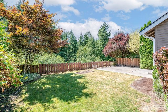 28011 Maple Ridge Way SE, Maple Valley, WA 98038