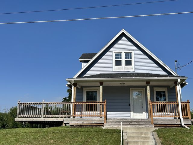 912 E 25th Court, Des Moines, IA 50317