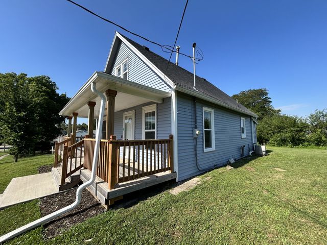 912 E 25th Court, Des Moines, IA 50317