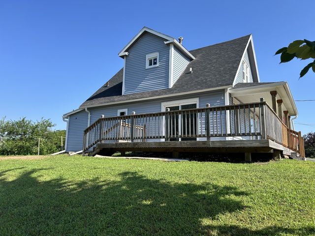 912 E 25th Court, Des Moines, IA 50317