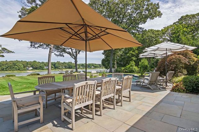 88 Dyke Road, Setauket, NY 11733