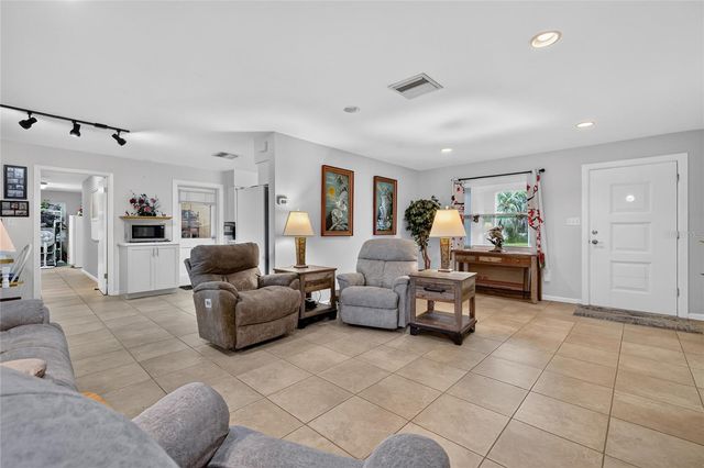 37414 TURNER DRIVE, Umatilla, FL 32784