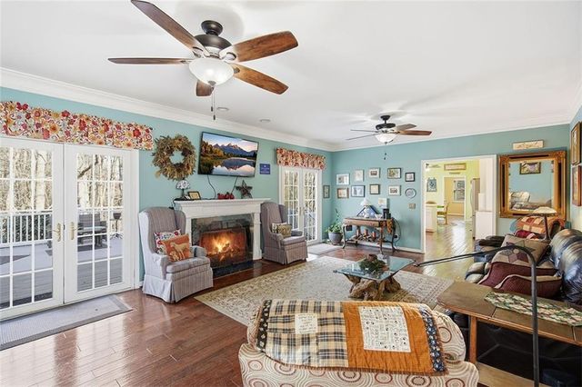 124 Golden Autumn Drive, Dahlonega, GA 30533