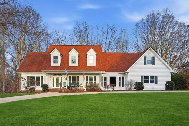 124 Golden Autumn Drive, Dahlonega, GA 30533