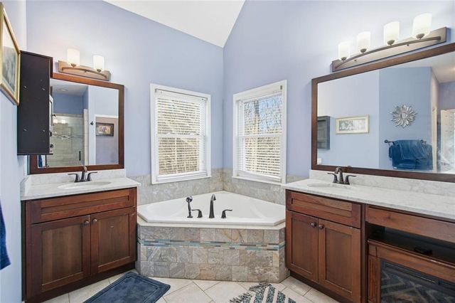 124 Golden Autumn Drive, Dahlonega, GA 30533