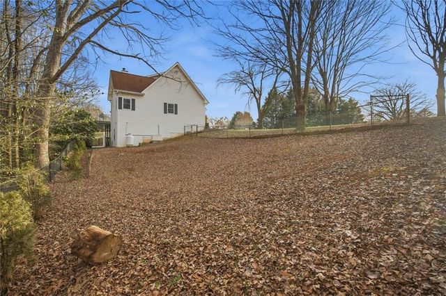 124 Golden Autumn Drive, Dahlonega, GA 30533