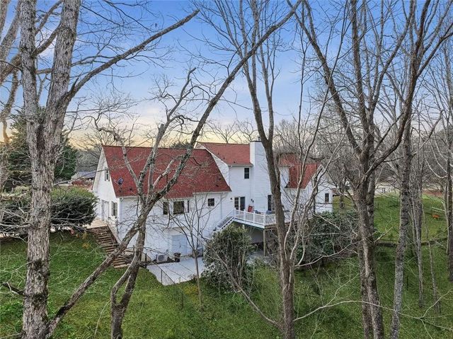 124 Golden Autumn Drive, Dahlonega, GA 30533