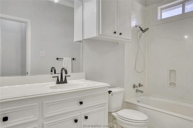 5108 Laurel Valley Court, College Station, TX 77845