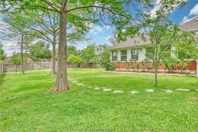 5108 Laurel Valley Court, College Station, TX 77845